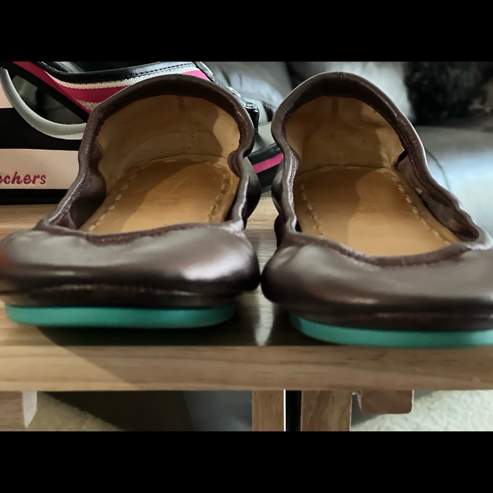 GORGEOUS PAIR of TIEKS.  Size 9.0